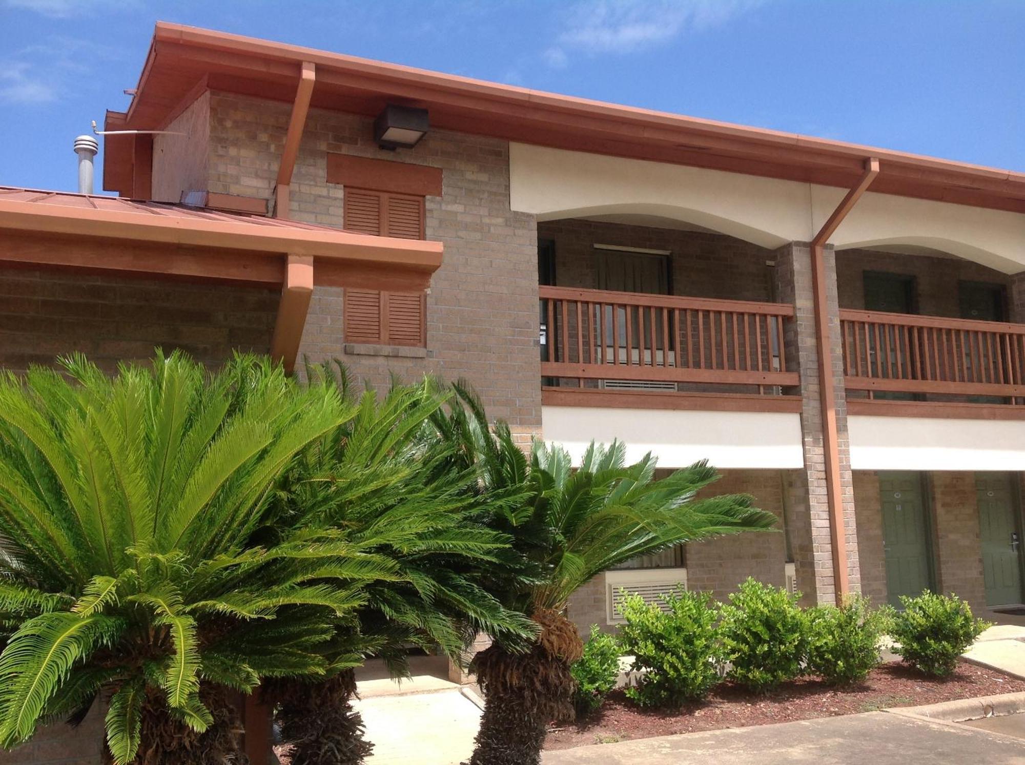 Countryside Inn Wharton Exterior photo